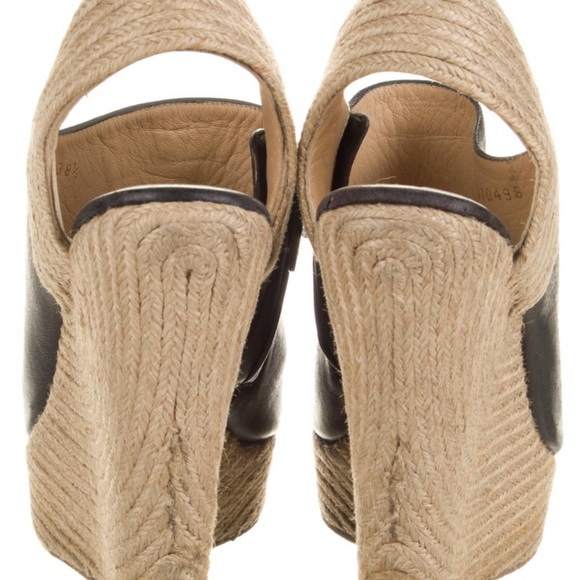 Gucci Leather Wedges - Picture 4 of 5